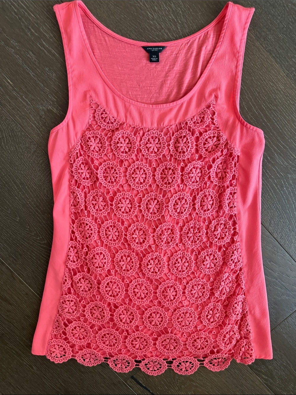 Ann Taylor Coral-Red Crochet Front Sleeveless Camisole